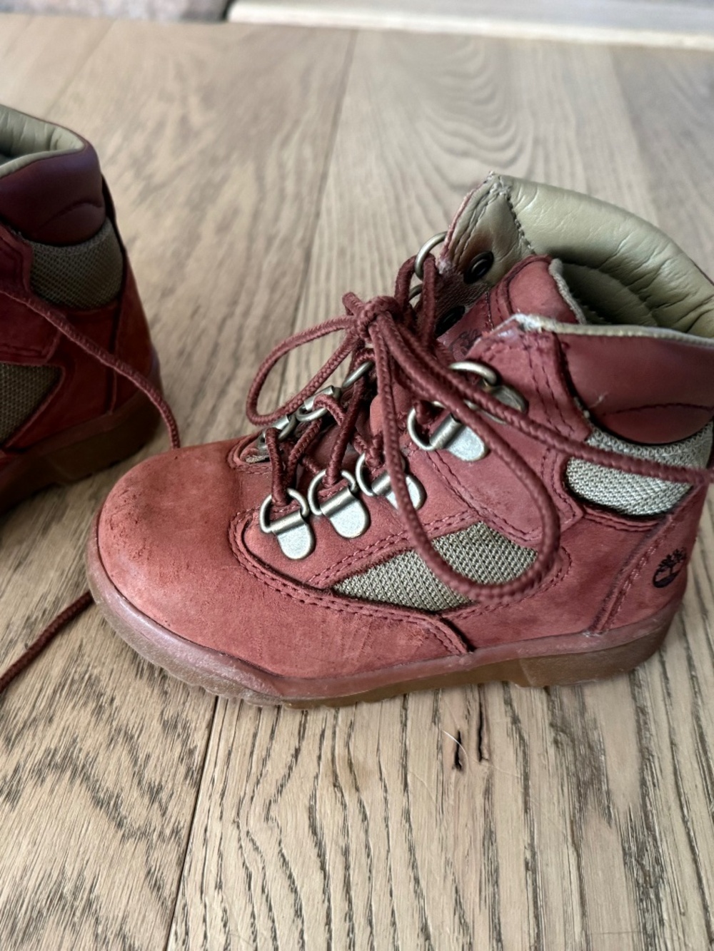 TIMBERLAND 6" FIELD BOOT TODDLER US SIZE - 8 Hiking Shoes EU 25
